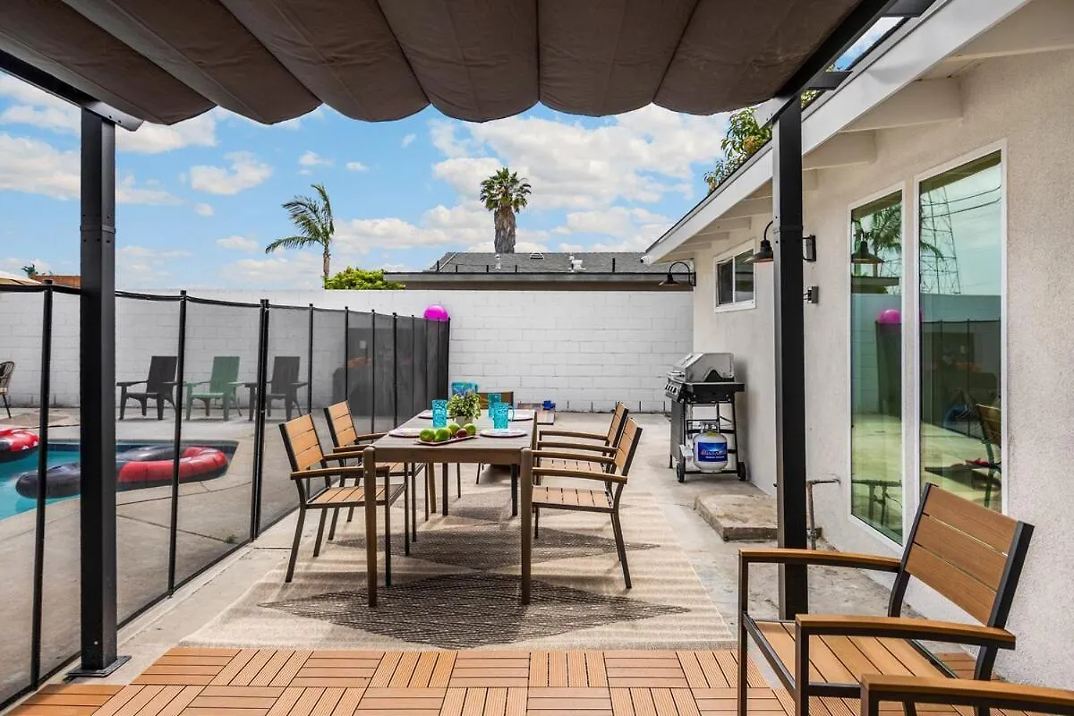 אנהיים Stylish 5 Bedroom Villa With Pool Near Disney - Luxury Family Retreat
