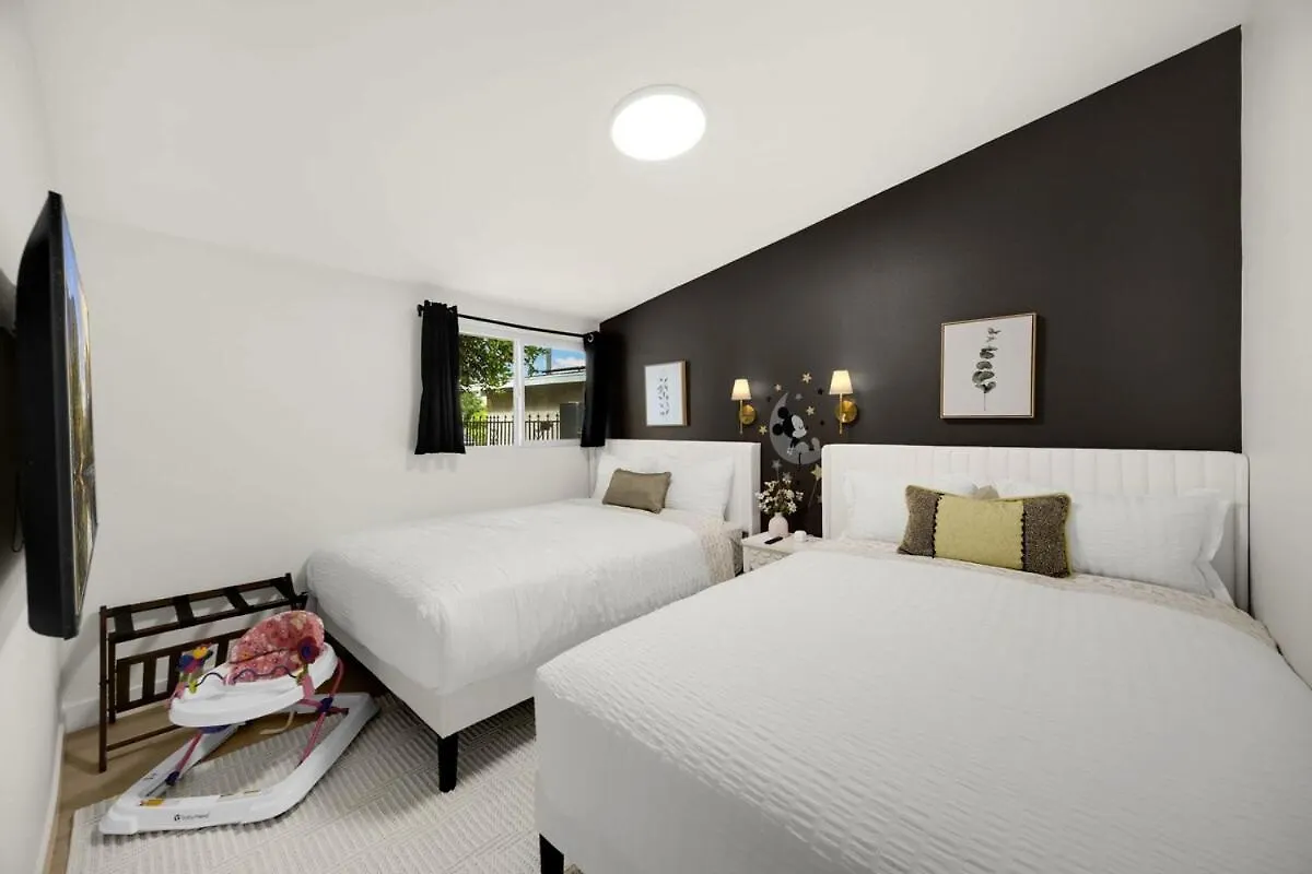 אנהיים Stylish 5 Bedroom Villa With Pool Near Disney - Luxury Family Retreat